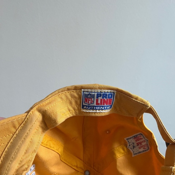 Pittsburgh Steelers Yellow Adjustable Hat - Picture 4 of 6